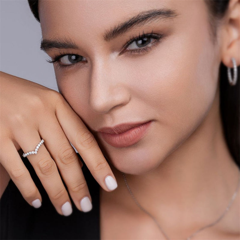 Chic 925 Silver Round Shape Ring