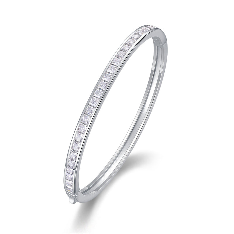 Chic Geometric Band with Sparkling Stones