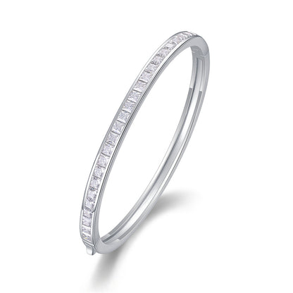 Chic Geometric Band with Sparkling Stones