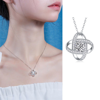 Chic Geometric Pendant Necklace for Stylish Women