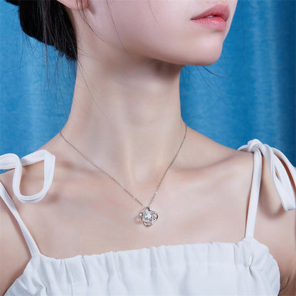 Chic Geometric Pendant Necklace for Stylish Women