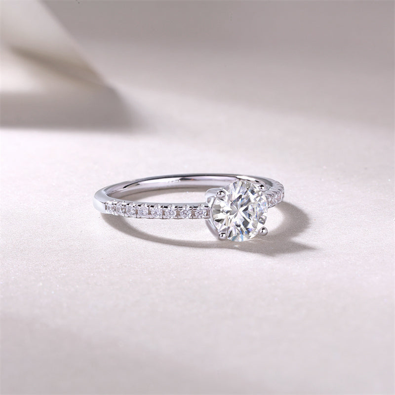 Chic Geometric Square Moissanite Ring