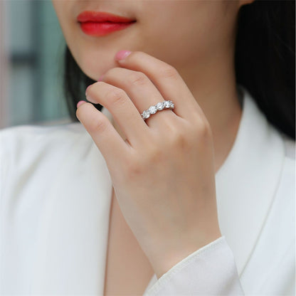 Chic Silver Band with Round Moissanite Design