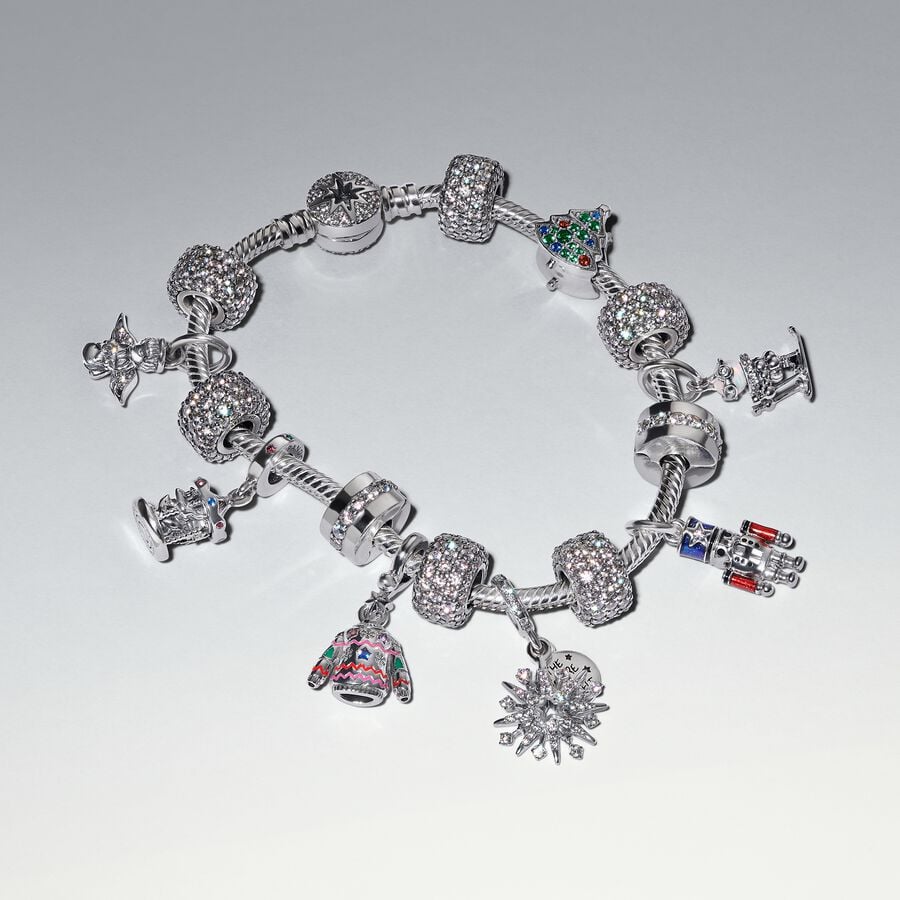 Winter Festive Dangle Charm