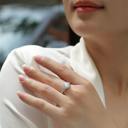 Contemporary 1 Carat Moissanite Ring for Women