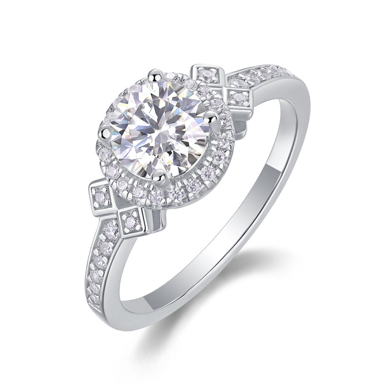 Contemporary 1 Carat Moissanite Ring for Women