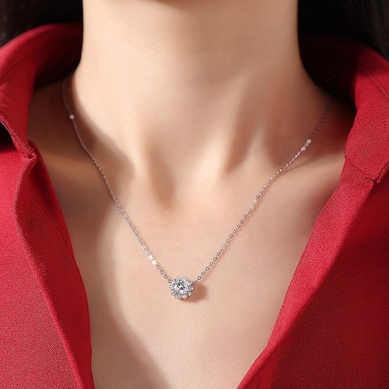Contemporary Round Pendant Necklace for Style