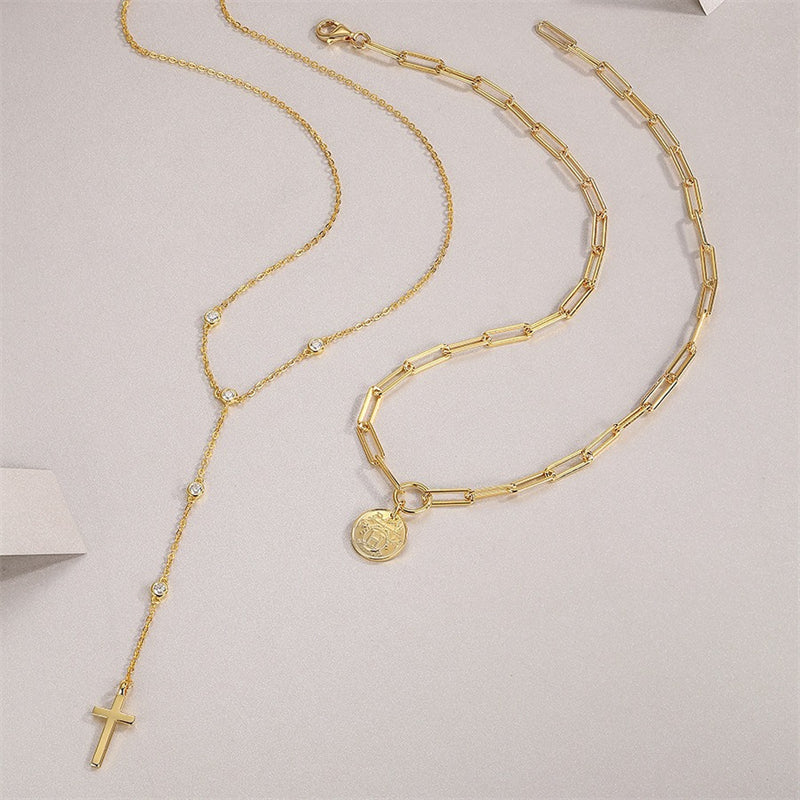 Contemporary Women's Necklace with Geometric Moissanite Design