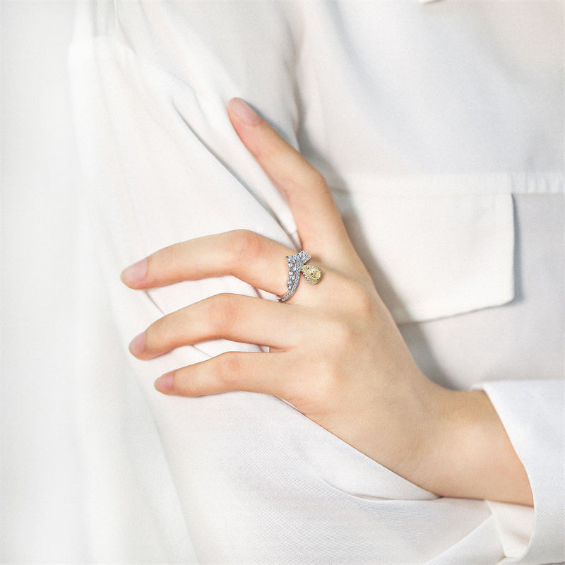 Crown & Teardrop 925 Silver Ring - Delicate Gold-Plated Band with Yellow Diamonds