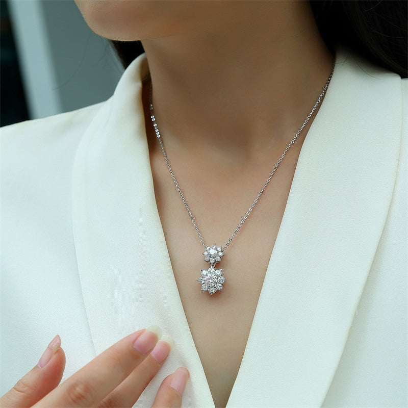 Elegant Floral Pendant Necklace with Moissanite for Women