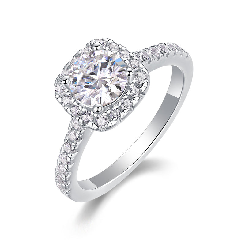Fashionable Geometric Moissanite Ring for Modern Women
