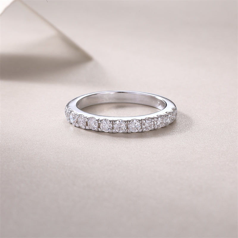 Fashionable Geometric Moissanite Ring for Modern Women