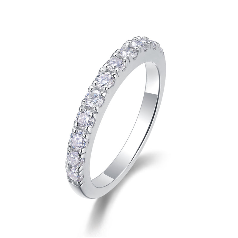 Fashionable Geometric Moissanite Ring for Modern Women