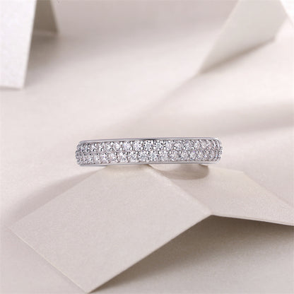Glimmering Silver Ring with Moissanite