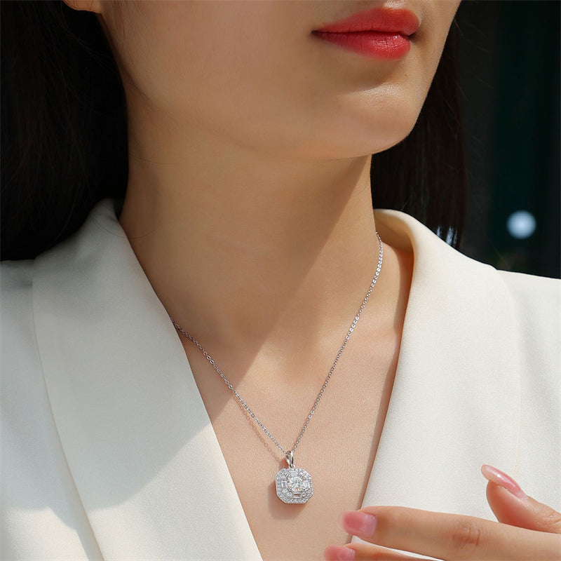 Graceful Geometric Pendant Necklace in Sterling Silver
