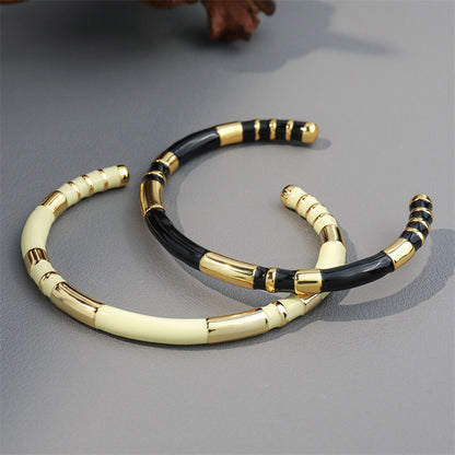 Handmade Geometric Ring-shaped Bracelet - Genuine Gold Plated Copper in Black/Gold & Avocado Green  Light Luxury Style