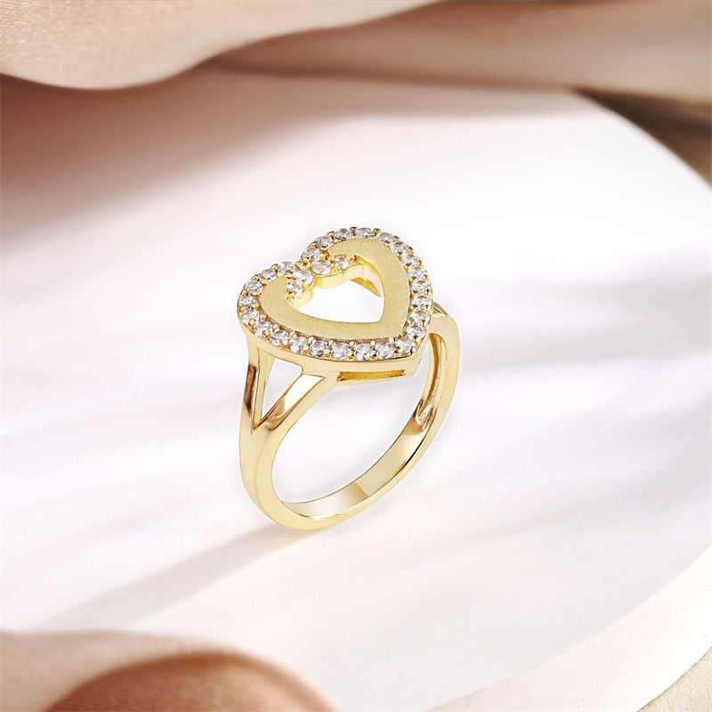 Heart-Shaped 925 Silver Ring - Romantic Gold-Plated Wedding Band with Zirconia