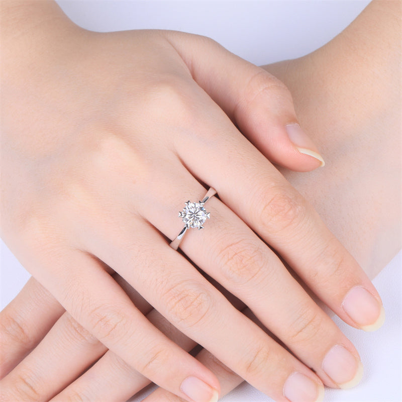 Heart-Shaped Snowflake Moissanite Ring - 925 Sterling Silver Six-Prong Twisted Band Engagement Jewelry