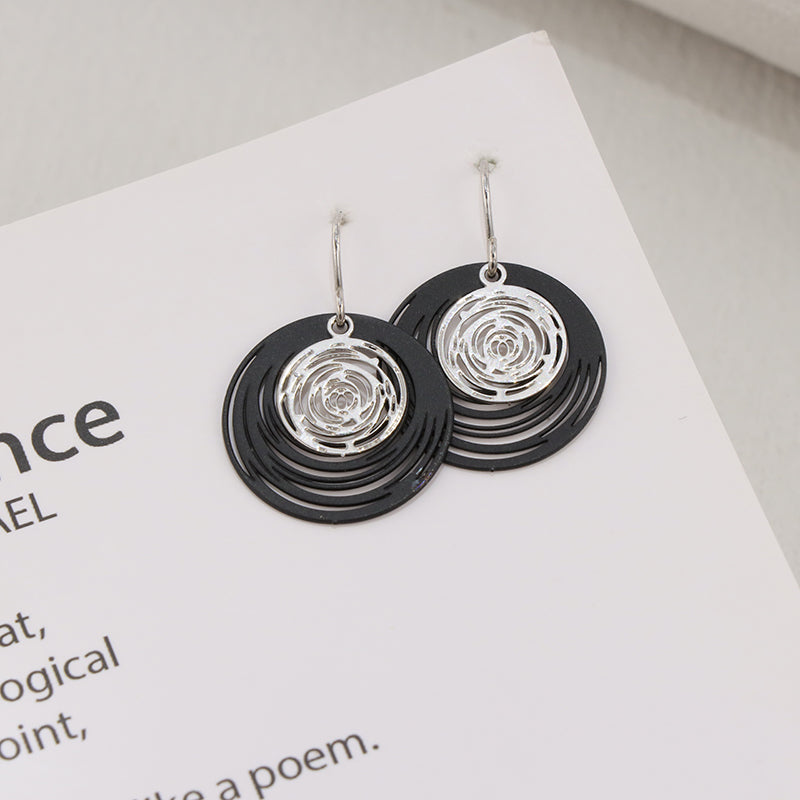 Innovative Black Copper Hoop Earrings with Floral Pattern