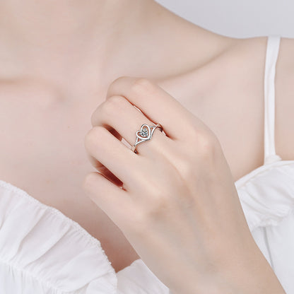 Loving Daisy Moissanite Ring - 925 Sterling Silver Heart-Shaped with Awakening Lion Motif