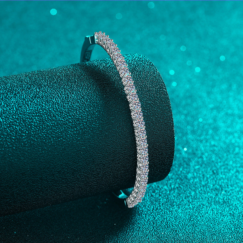 Minimalist Camellia Cactus Bangle 2.6ct Moissanite 46*56mm 925 Silver 5-Layer Rhodium