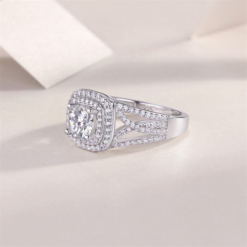 Minimalist Geometric Silver Band with 1 Carat Moissanite