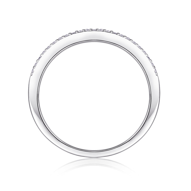 Minimalist Moissanite Ring in 925 Silver