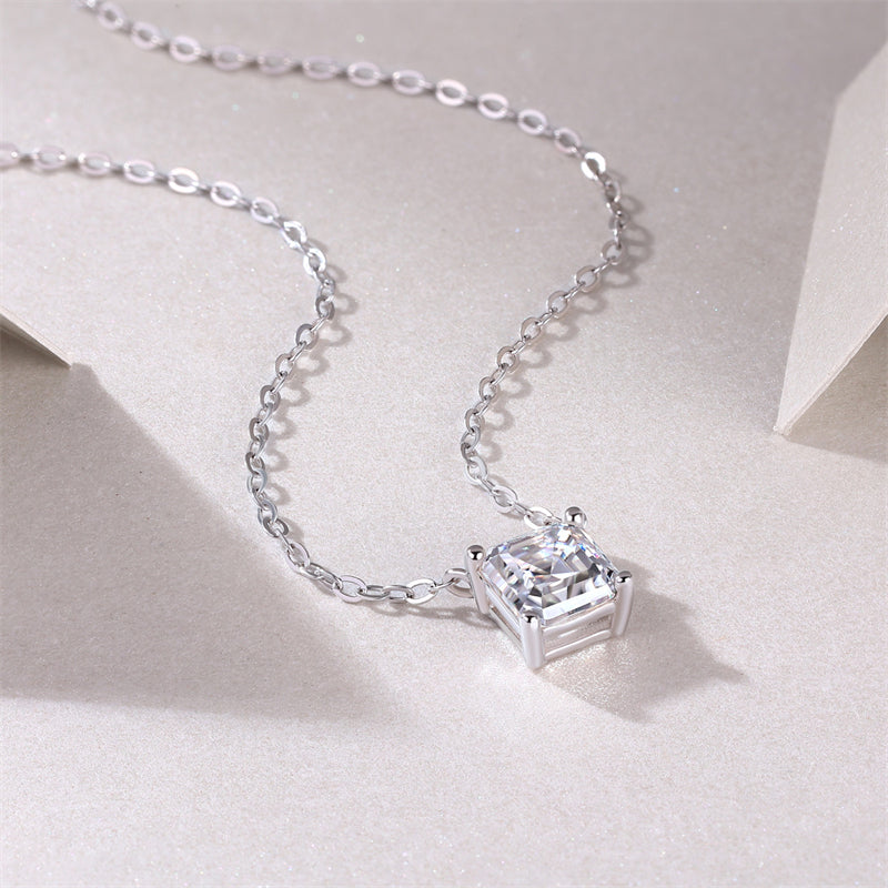 Modern Women's Necklace with Geometric Square Pendant