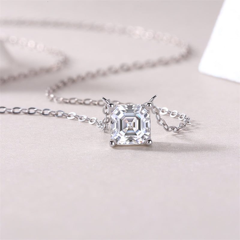 Modern Women's Necklace with Geometric Square Pendant