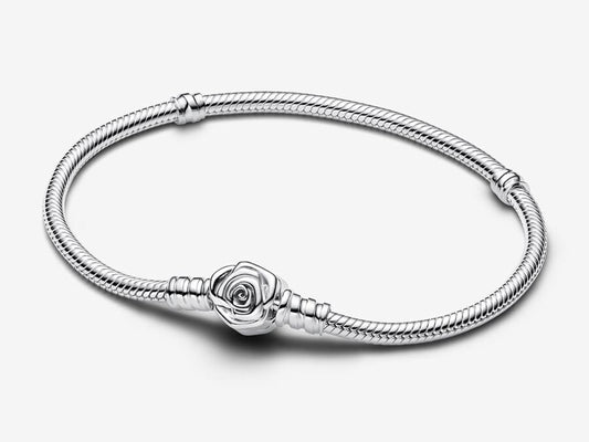 Rose in Bloom Clasp Snake Chain Bracelet