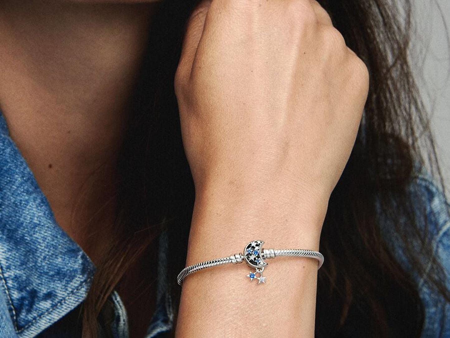 Sparkling Moon Clasp Snake Chain Bracelet