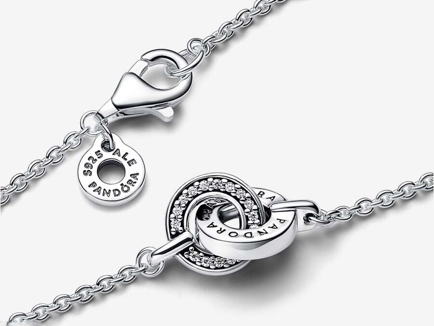 Intertwined Pavé Chain Bracelet