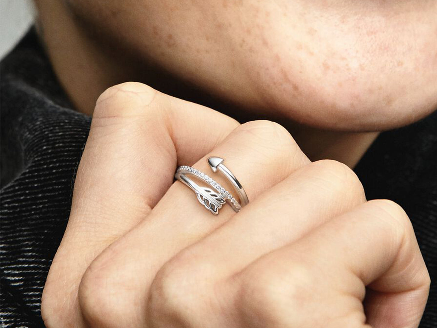 Arrow Embrace Ring