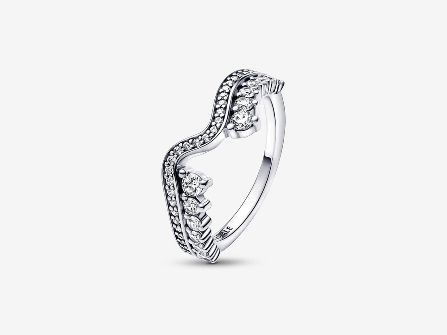 Sparkling Asymmetric Wave Ring