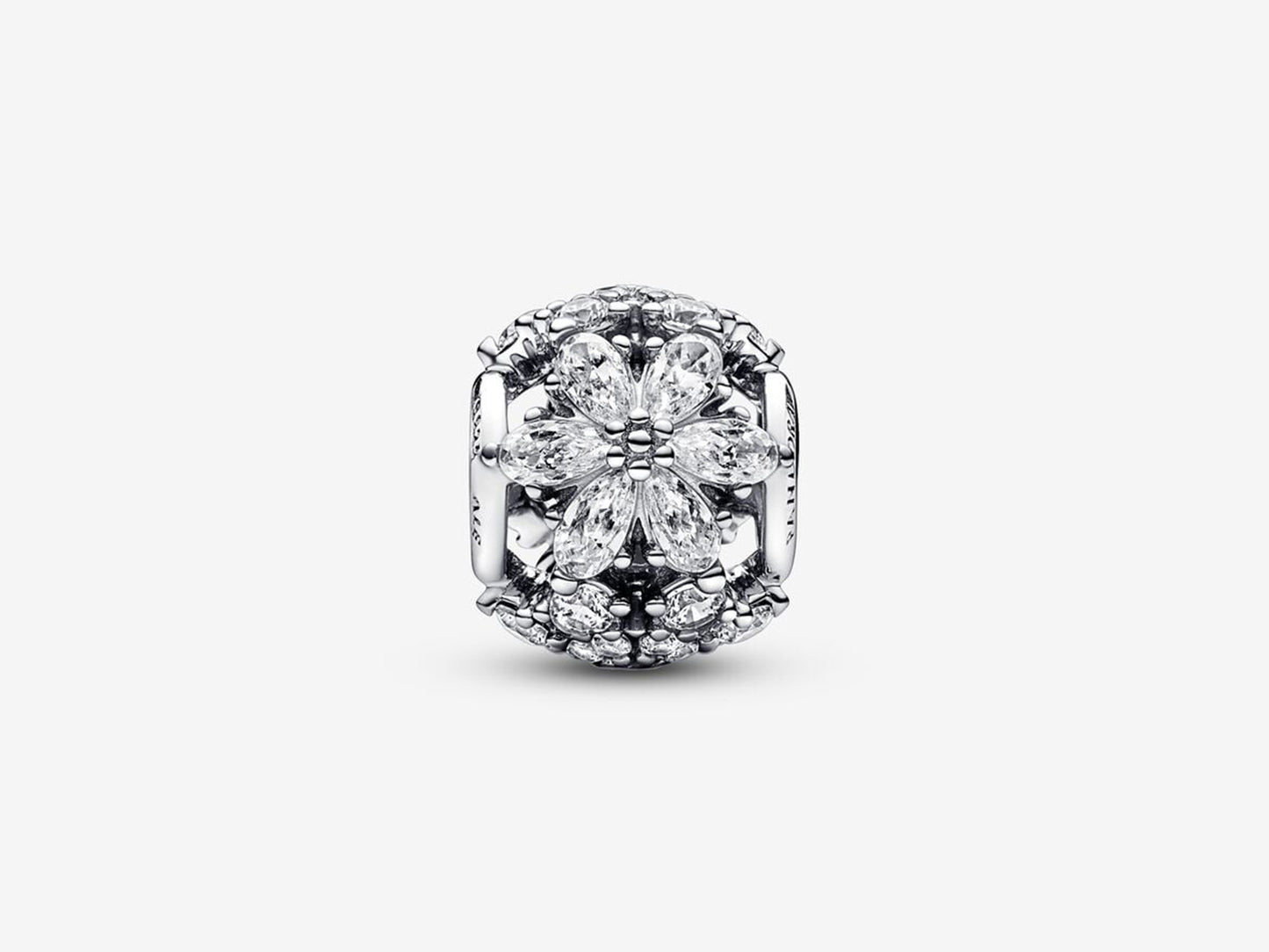 Sparkling Herbarium Cluster Round Charm