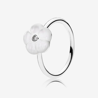 Bright Floral Elegance Ring