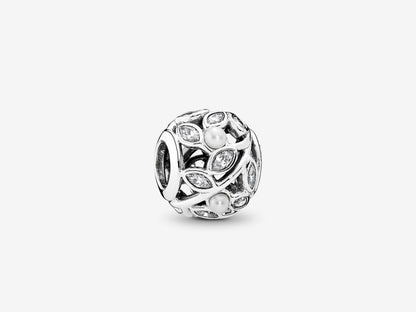 Bright Leaf Charm