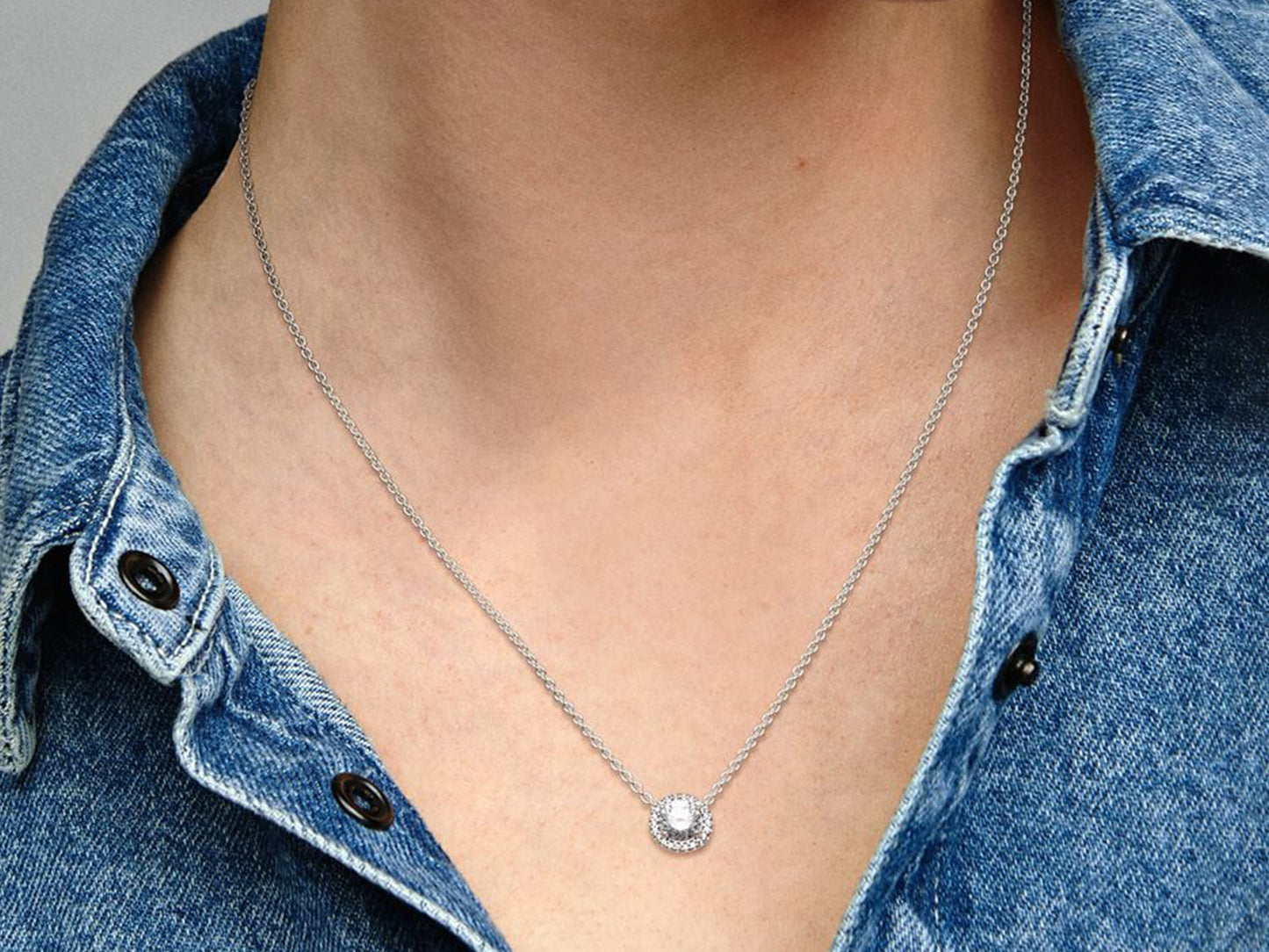 Round Sparkle Halo Necklace