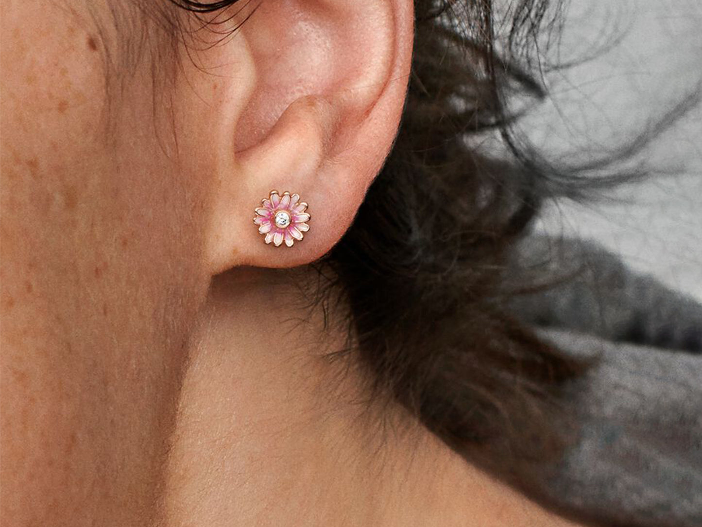 Pink Daisy Flower Stud Earrings
