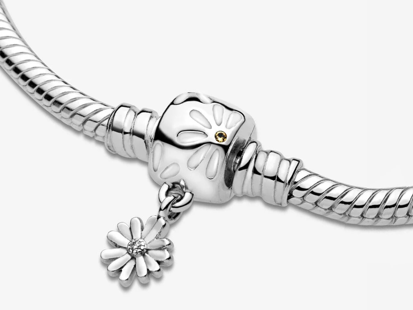 Daisy Flower Clasp Snake Chain Bracelet