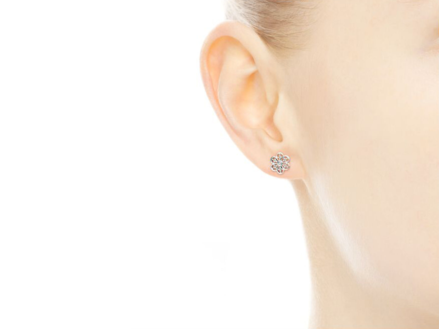 Daisy Lace Stud Earrings
