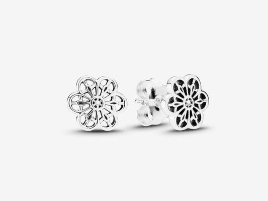 Daisy Lace Stud Earrings