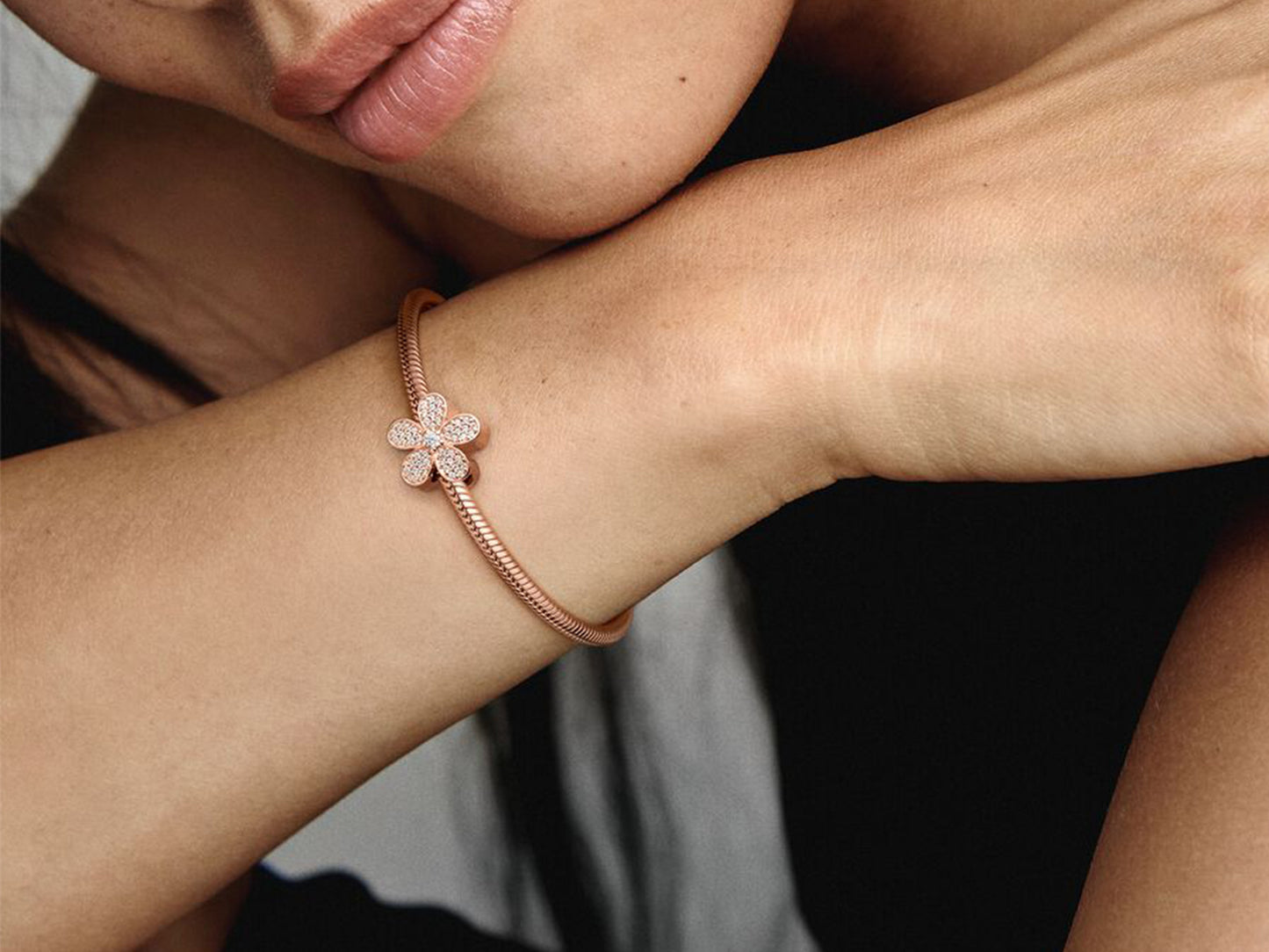 Dazzling Daisy Charm