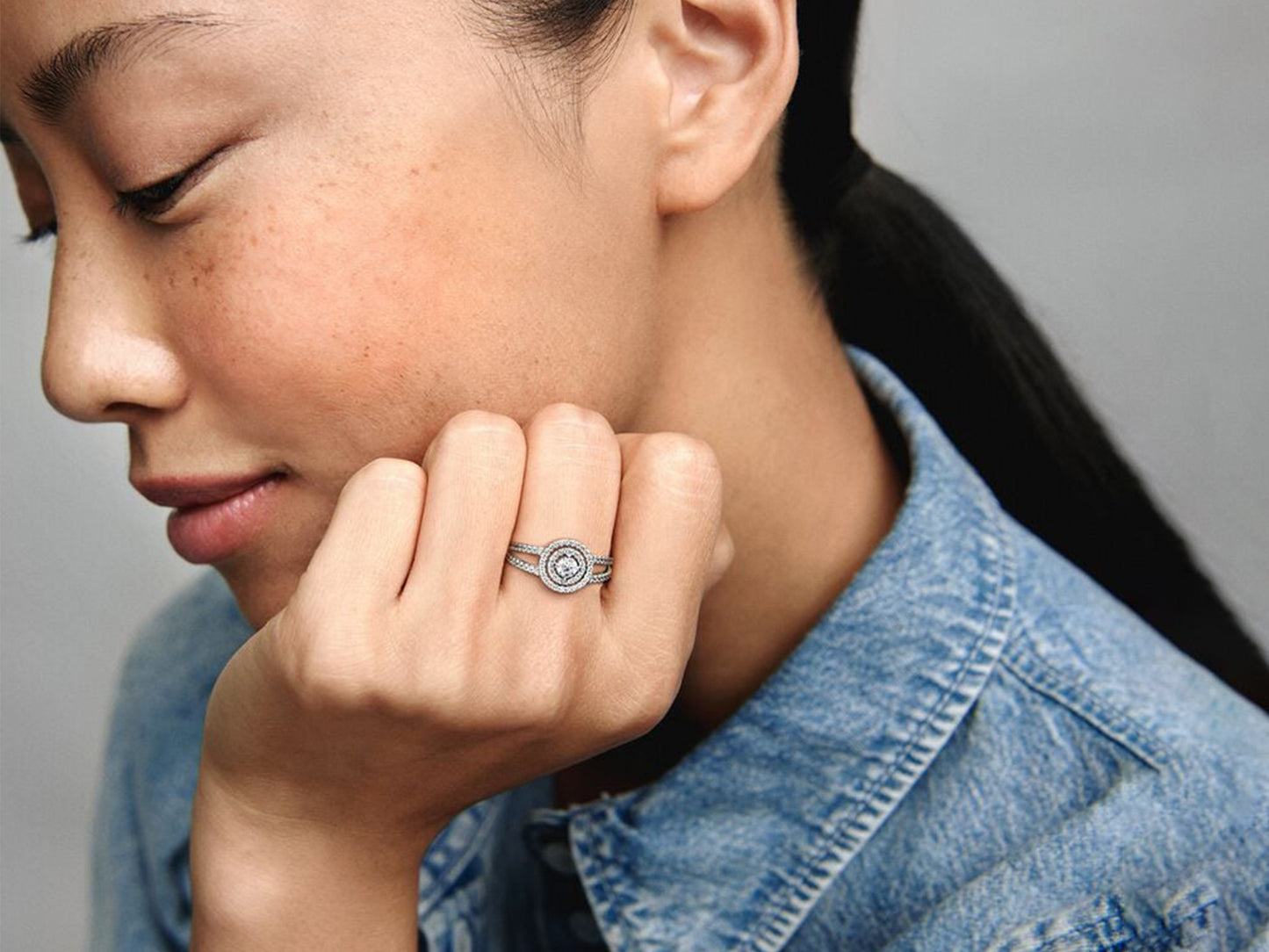 Sparkling Double Halo Ring