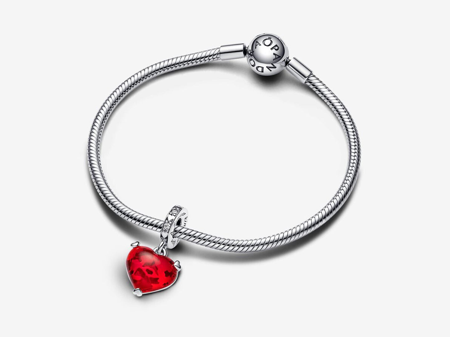 Disney Mickey & Minnie Mouse Kiss Red Murano Glass Dangle Charm