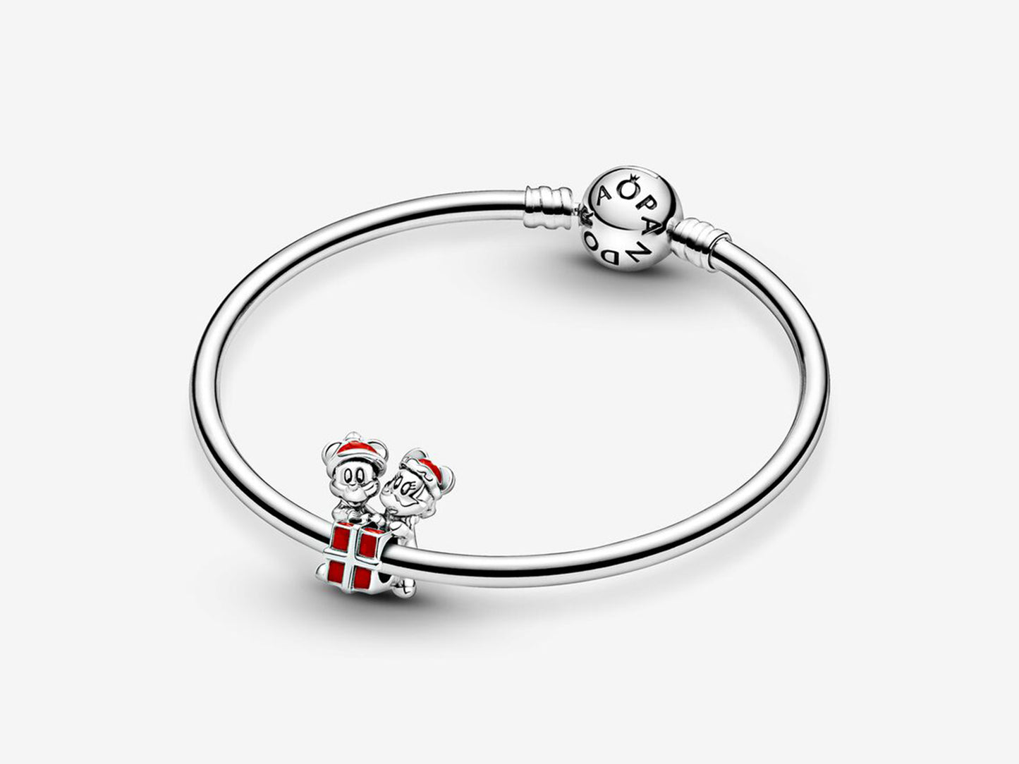 Disney Mickey Mouse and Minnie Mouse Present Charm