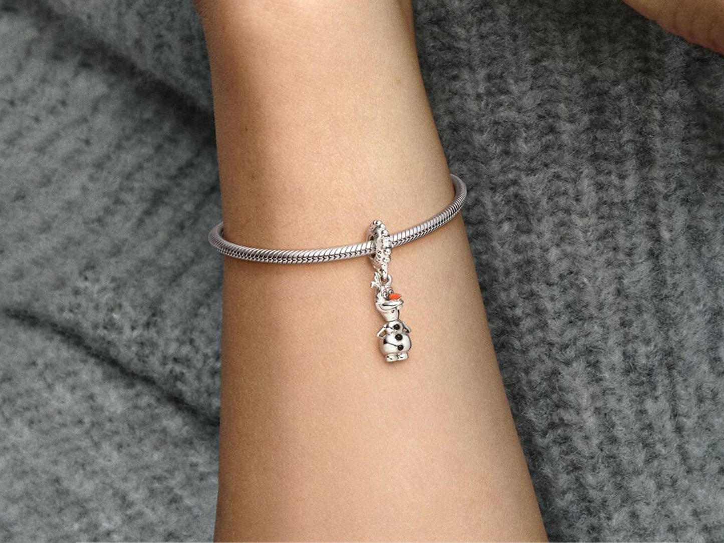 Disney's Snowy Buddy Charm