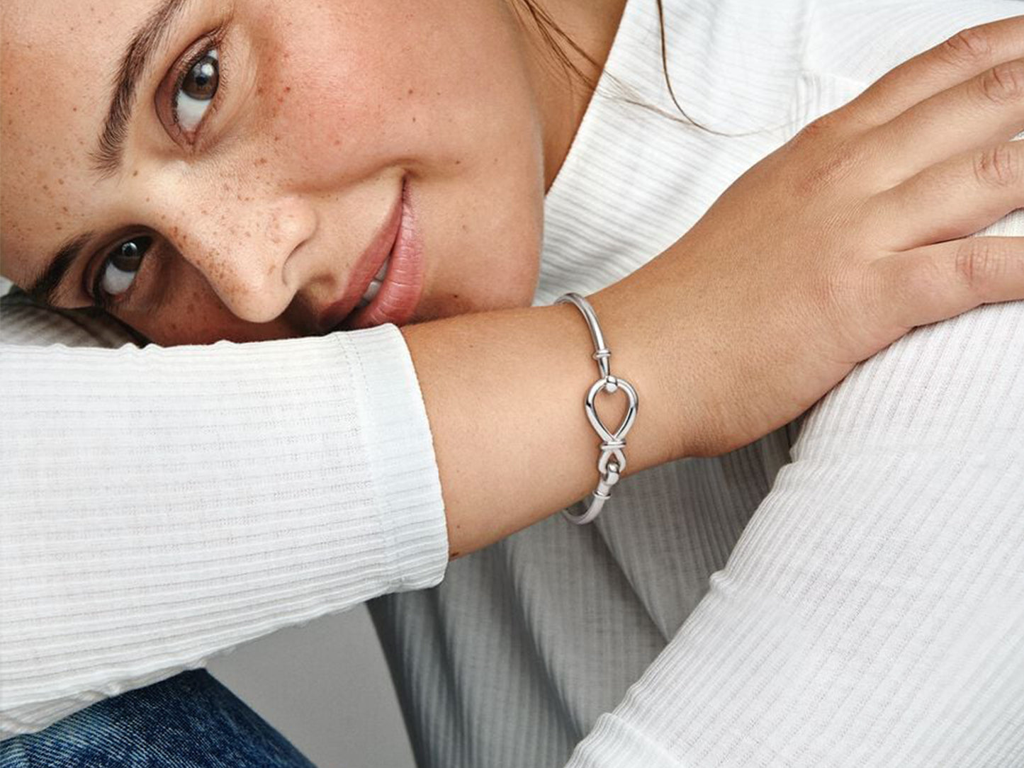 Eternal Love Knot Bracelet