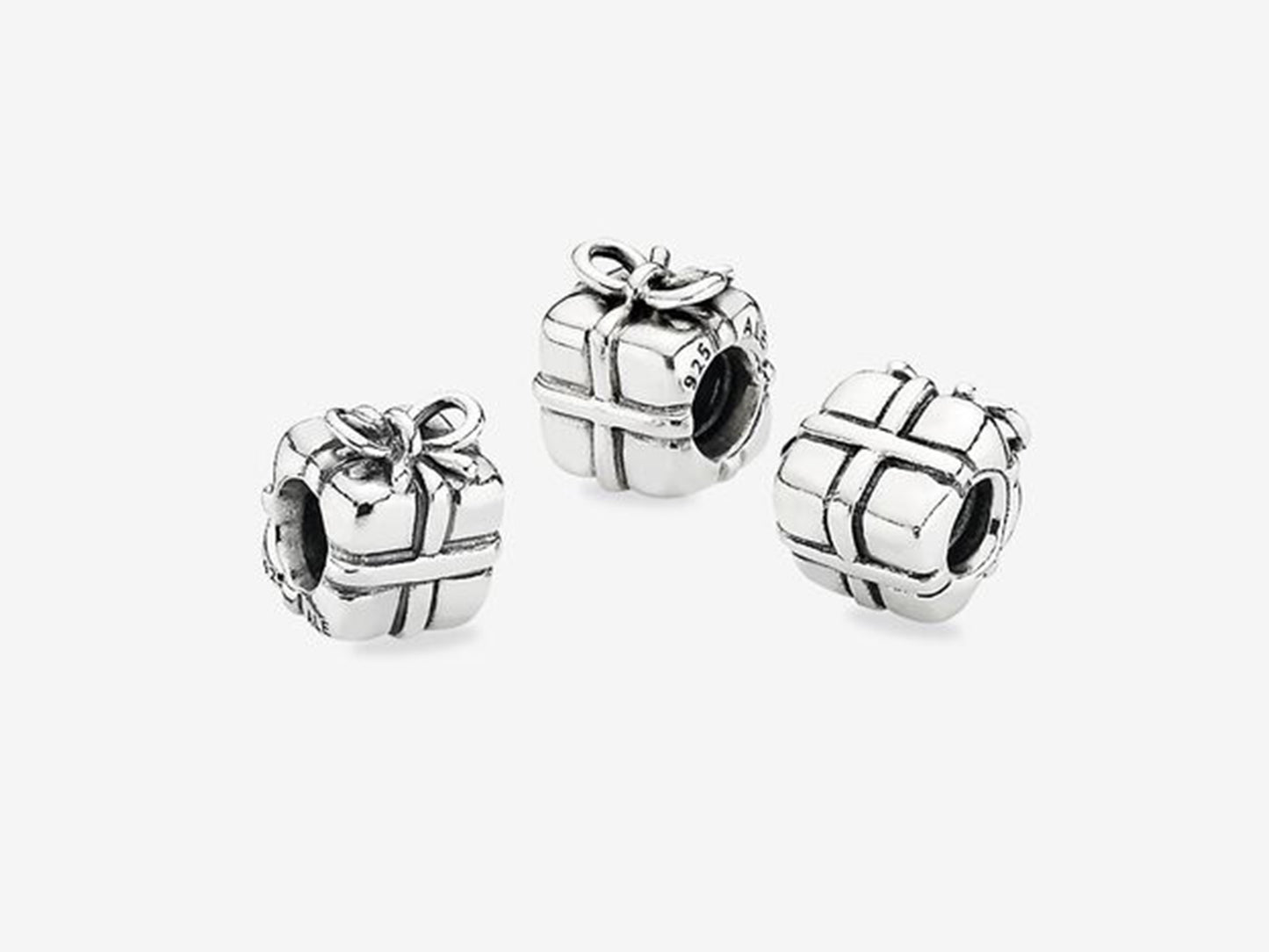 Gift Box Elegance Charm