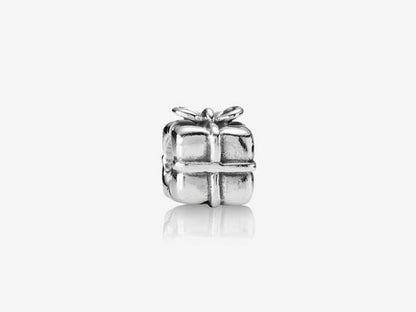 Gift Box Elegance Charm